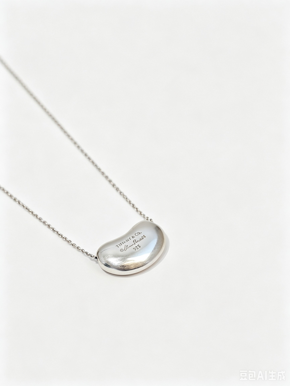Tiffany & Co. Sterling Silver Elsa Peretti Large Bean Pendant Necklace